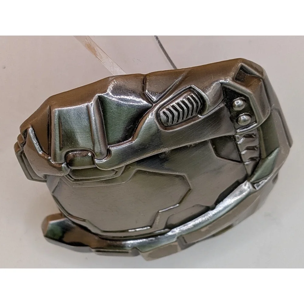 Microsoft Xbox Halo 3 Master Chief Helmet Belt Buckle Silver Tone 2009